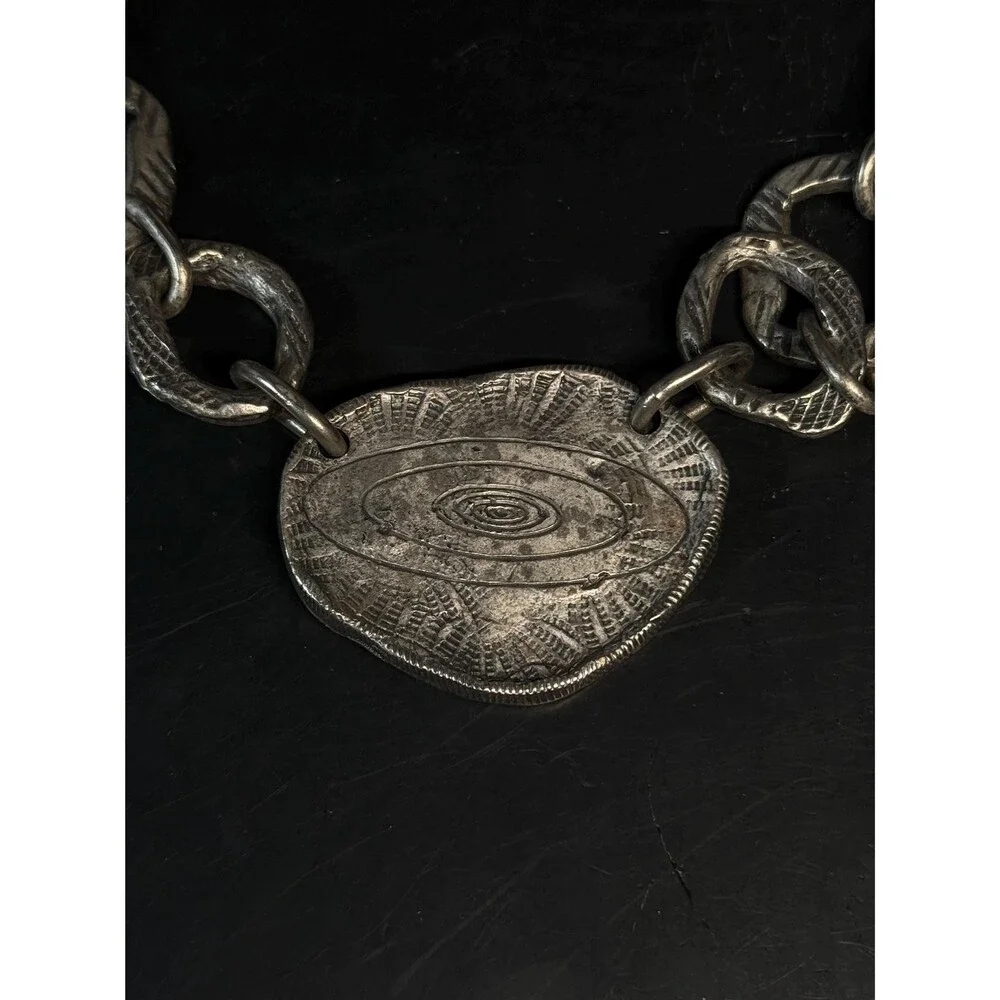 Vintage Silver Tone Celestial Medallion Necklace Chunky Textured Links 17.25